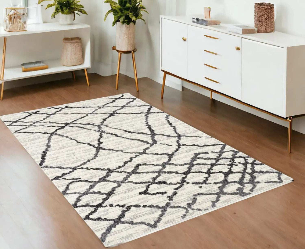 4' X 6' Gray And Black Modern Abstract Area Rug - Homeroots - Flyclothing LLC