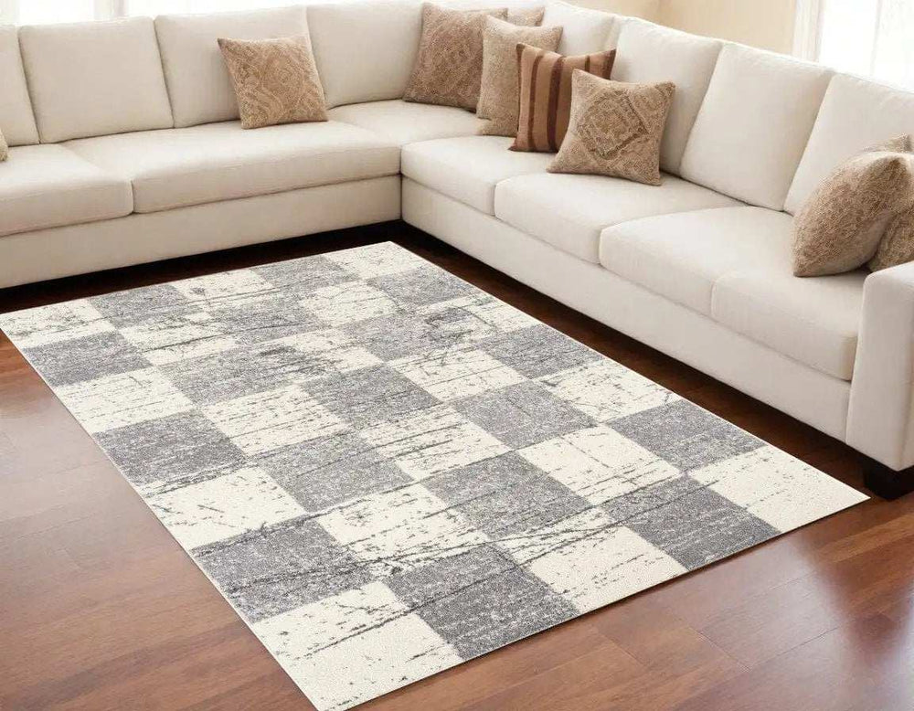 5' X 8' White And Gray Checkered Area Rug - Homeroots - Flyclothing LLC