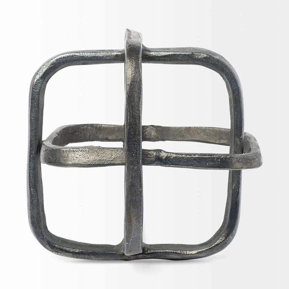 Silver Metal Cubed Shaped Link Sculpture - Homeroots - Flyclothing LLC