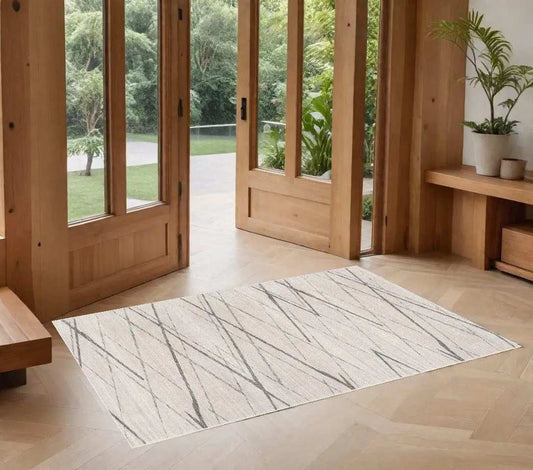 2' X 4' Gray and Ivory Geometric Area Rug - Homeroots - Flyclothing LLC