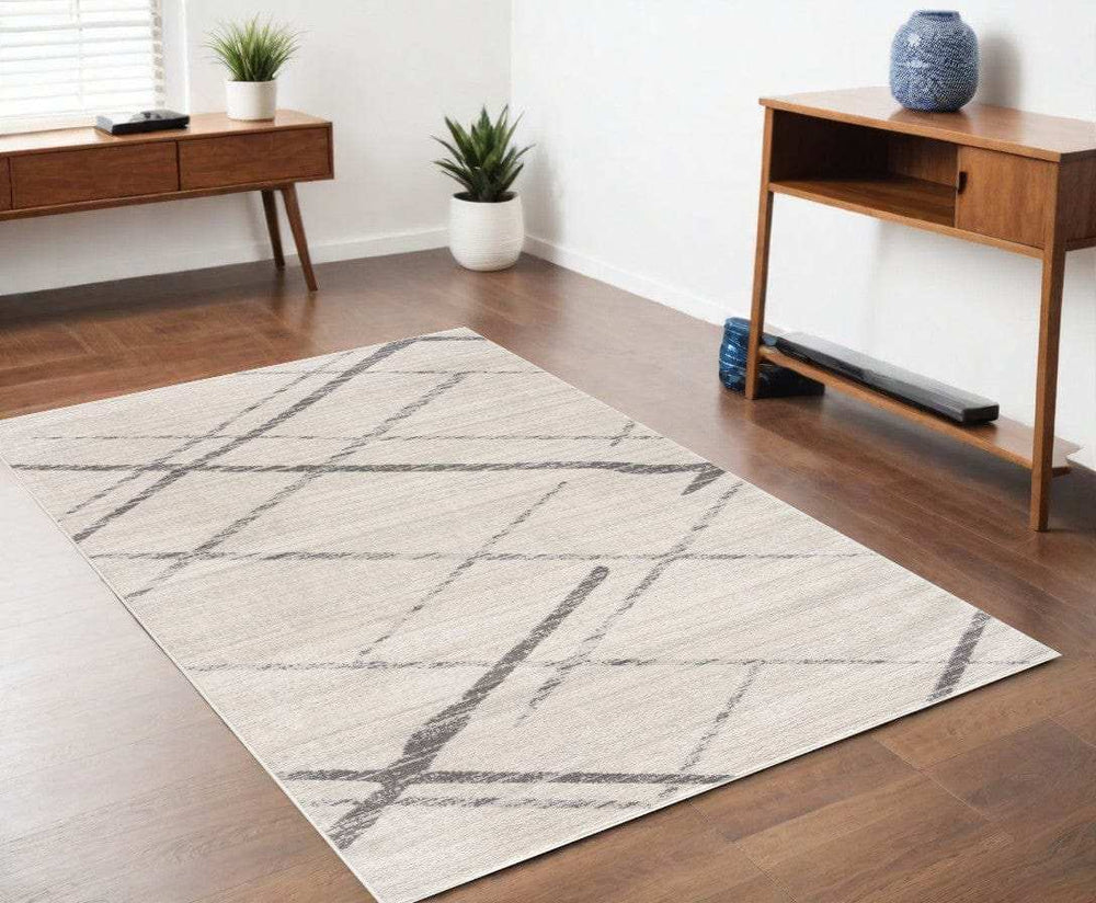 4' X 6' Gray and Ivory Geometric Area Rug - Homeroots - Flyclothing LLC