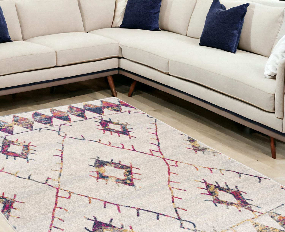 7' X 10' Cream Damask Area Rug - Homeroots - Flyclothing LLC