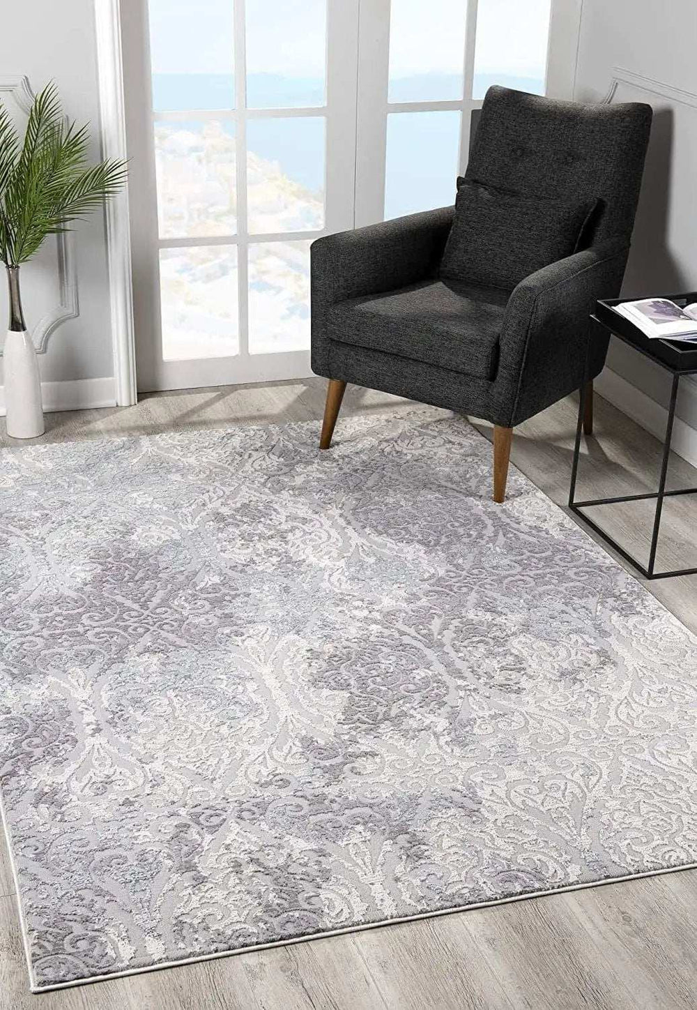 5' X 8' Cream And Gray Tinted Ogee Pattern Area Rug - Homeroots - Flyclothing LLC