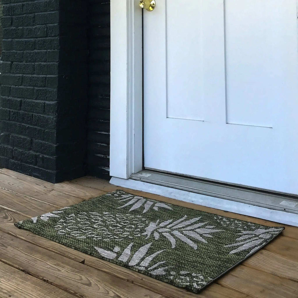 2' X 3' Green Floral Indoor Outdoor Area Rug - Homeroots - Flyclothing LLC