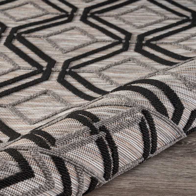 5' X 7' Black And Tan Indoor Outdoor Area Rug - Homeroots - Flyclothing LLC