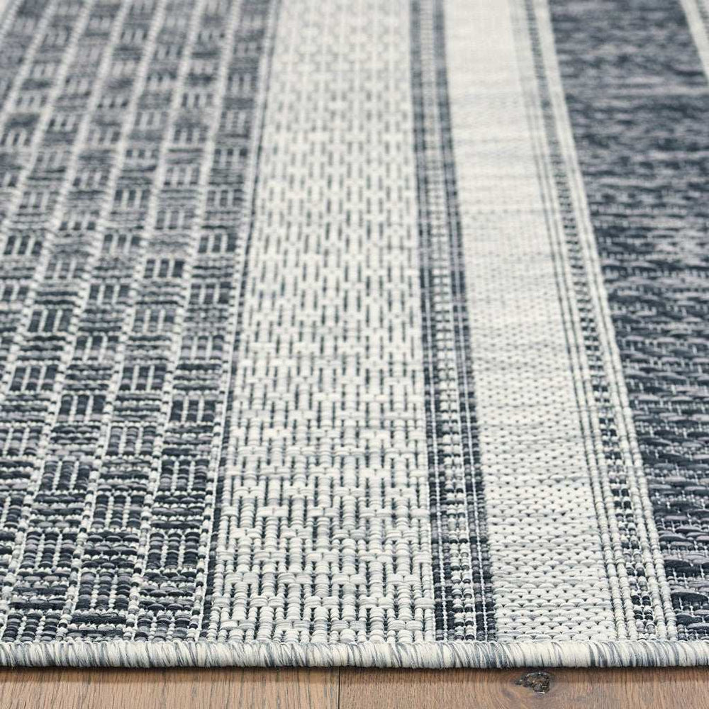 5' X 8' Gray And Black Indoor Outdoor Area Rug - Homeroots - Flyclothing LLC