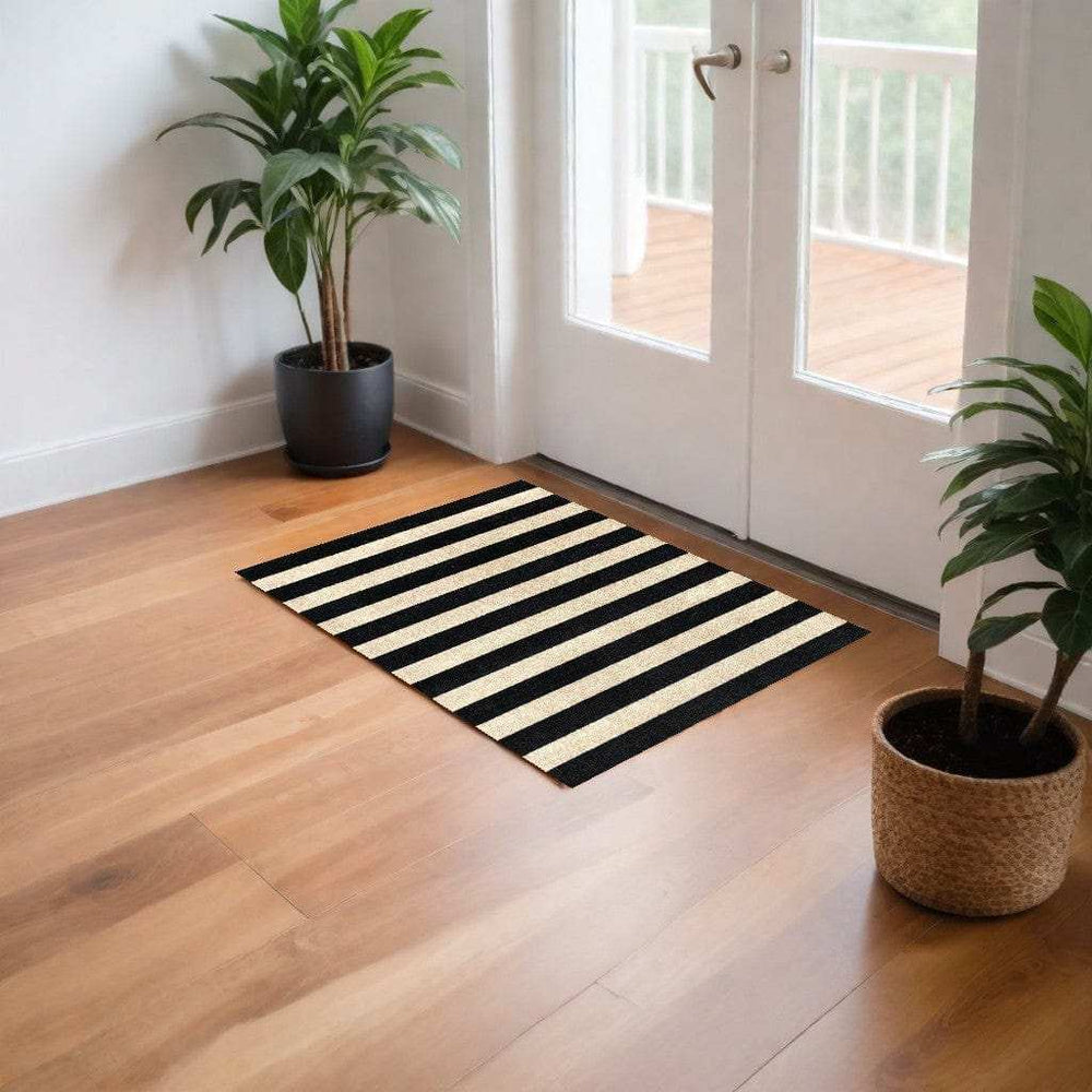 2' X 4' Black and Tan Wide Stripe Washable Floor Mat - Homeroots - Flyclothing LLC
