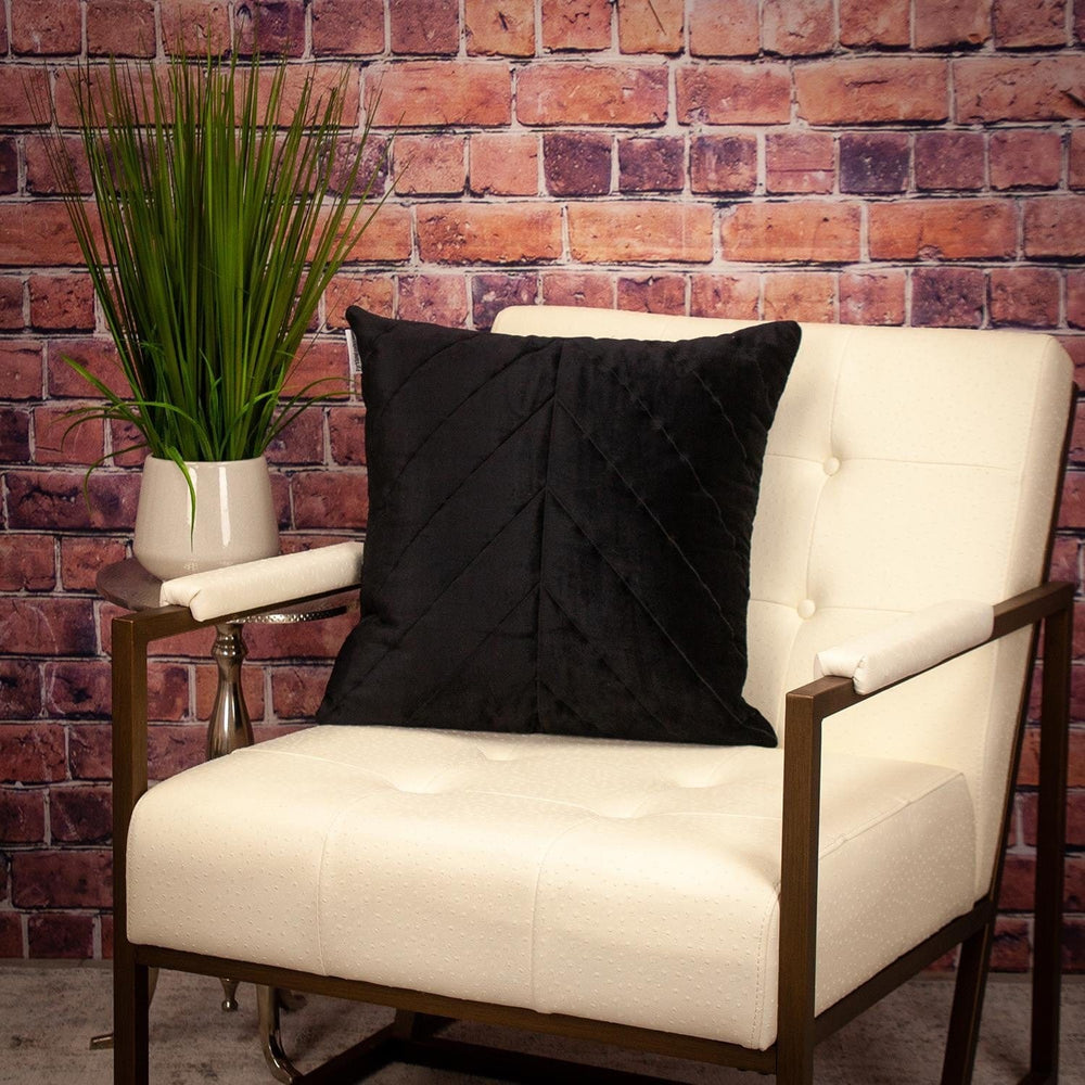 20" Black Cotton Blend Throw Pillow - Homeroots - Flyclothing LLC