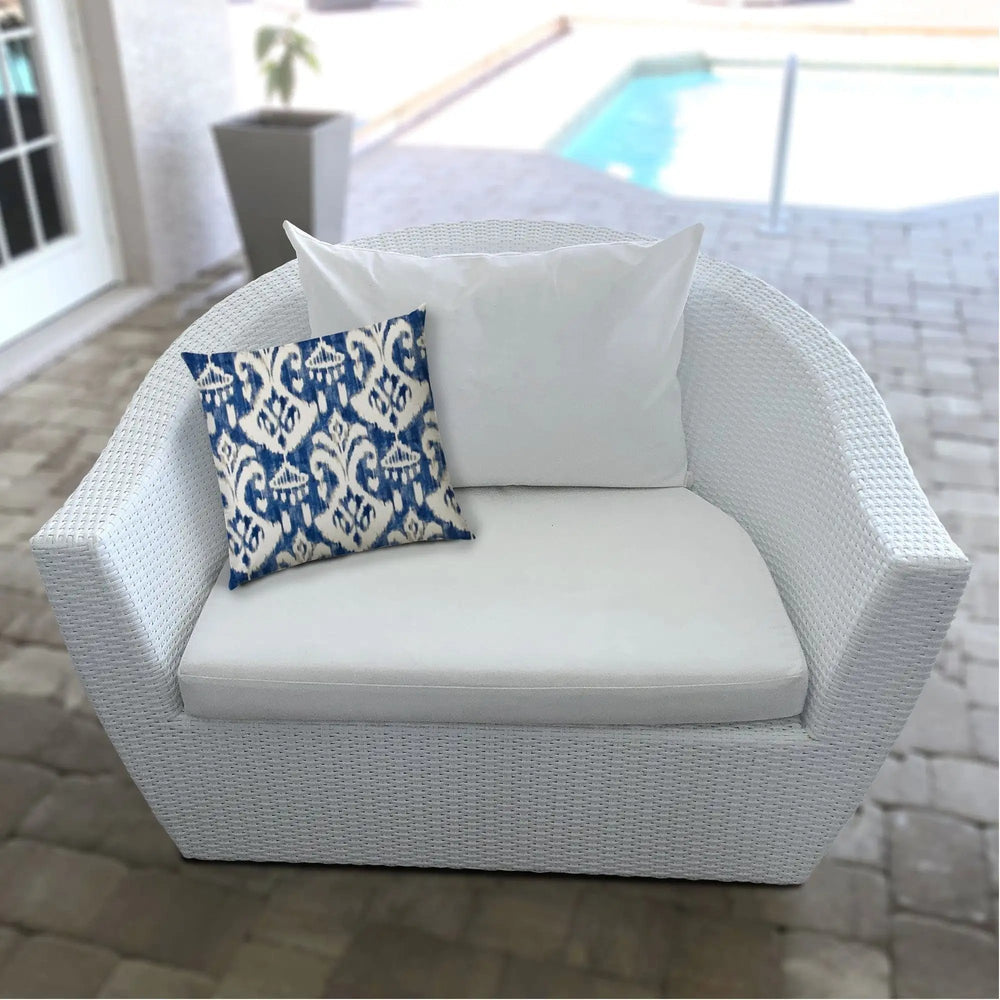 20" X 20" Indigo And Cream Blown Seam Ikat Throw Indoor Outdoor Pillow - Homeroots - Flyclothing LLC