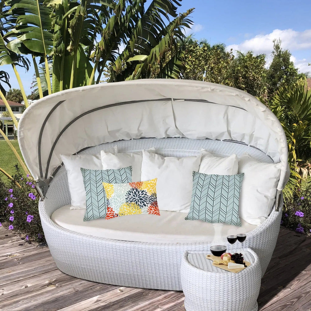 Set Of Three 18" X 18" Seafoam And White Zippered Floral Throw Indoor Outdoor Pillow - Homeroots - Flyclothing LLC