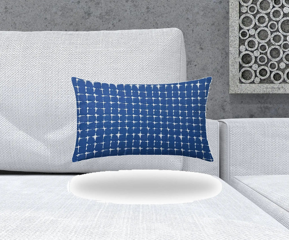 16" X 26" Blue And White Enveloped Abstract Lumbar Indoor Outdoor Pillow - Homeroots