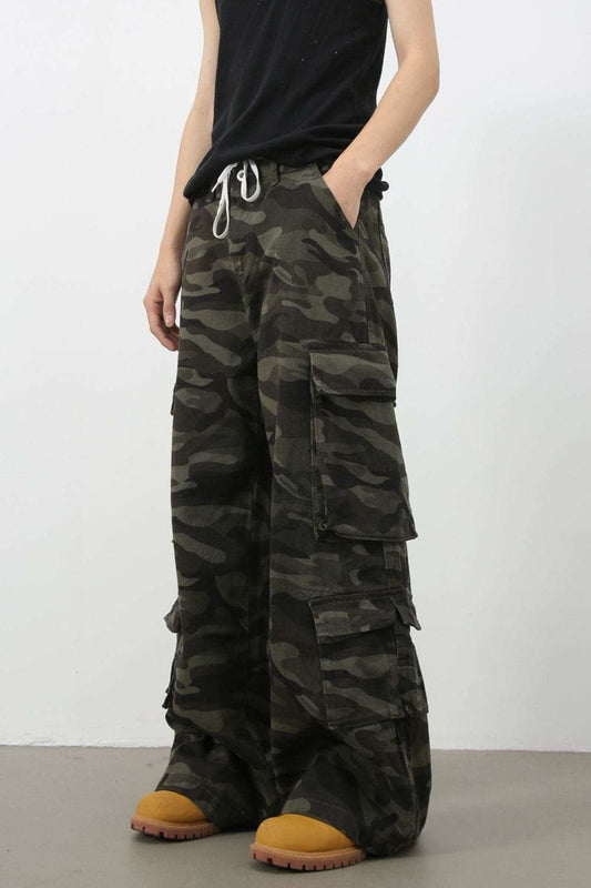 Men's Camouflage Wide Leg Jeans with Cargo Pockets - Trendsi - Flyclothing LLC