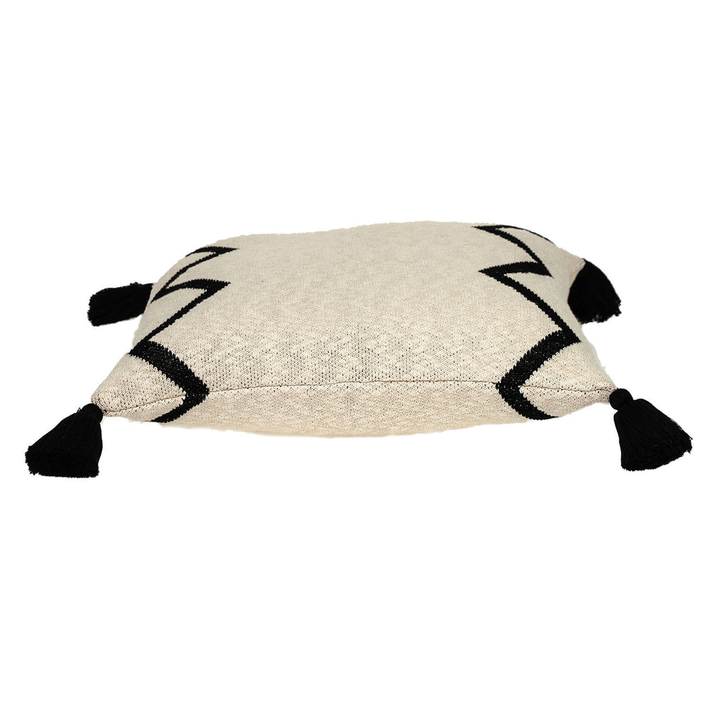 20" x 20" Black and Cream Zigzag Pattern Square Accent Throw Pillow with Tassel - Homeroots - Flyclothing LLC
