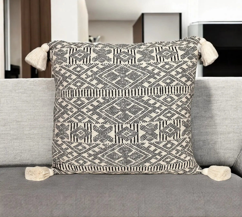 20" x 20" Black and Cream Bohemian Pattern Square Accent Throw Pillow with Tassel - Homeroots - Flyclothing LLC