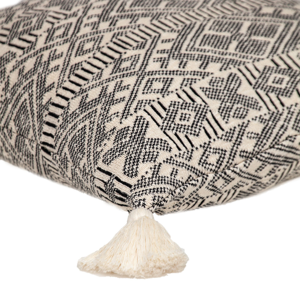 20" x 20" Black and Cream Bohemian Pattern Square Accent Throw Pillow with Tassel - Homeroots - Flyclothing LLC