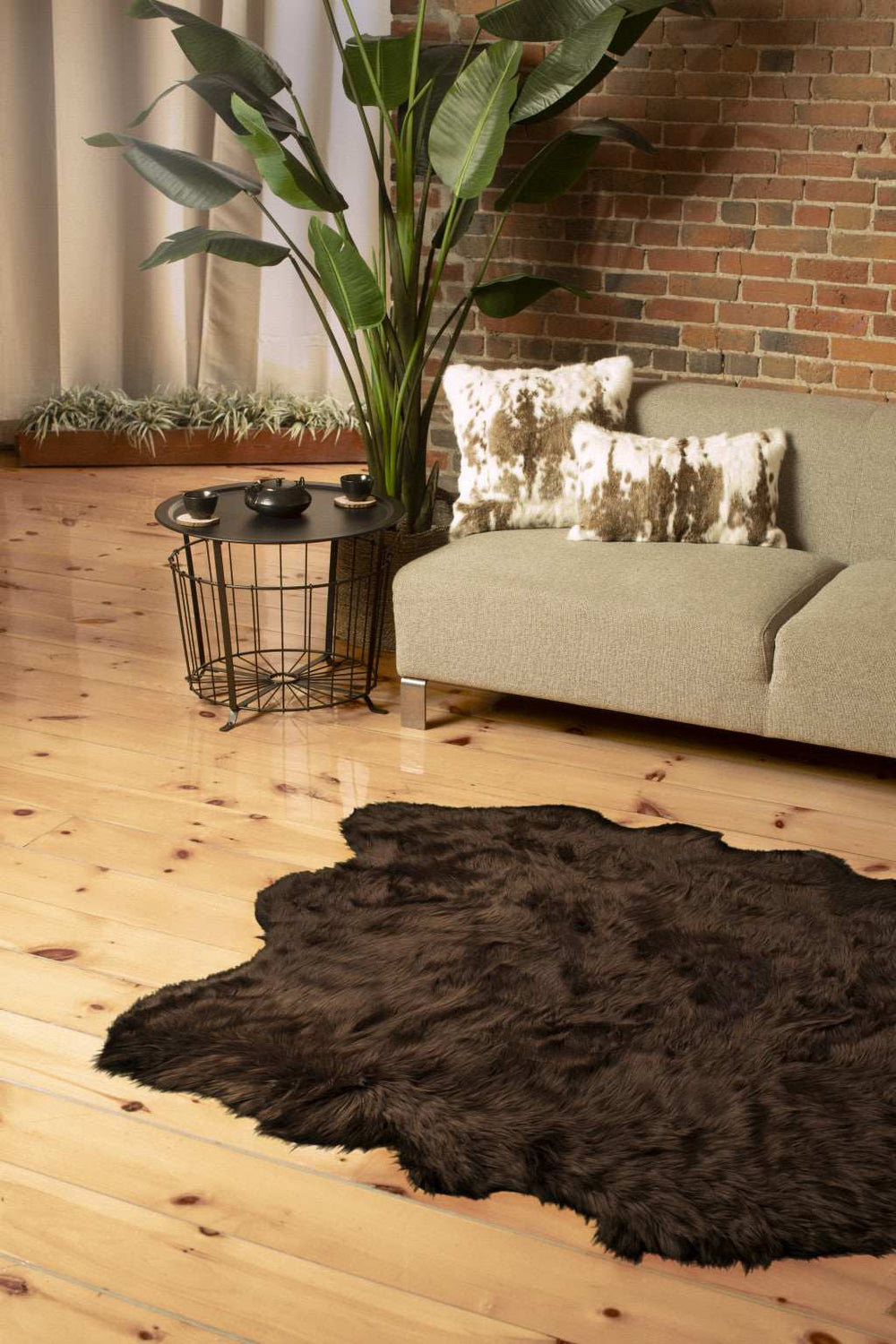 5' X 6' Chocolate Faux Sheepskin Non Skid Area Rug - Homeroots - Flyclothing LLC