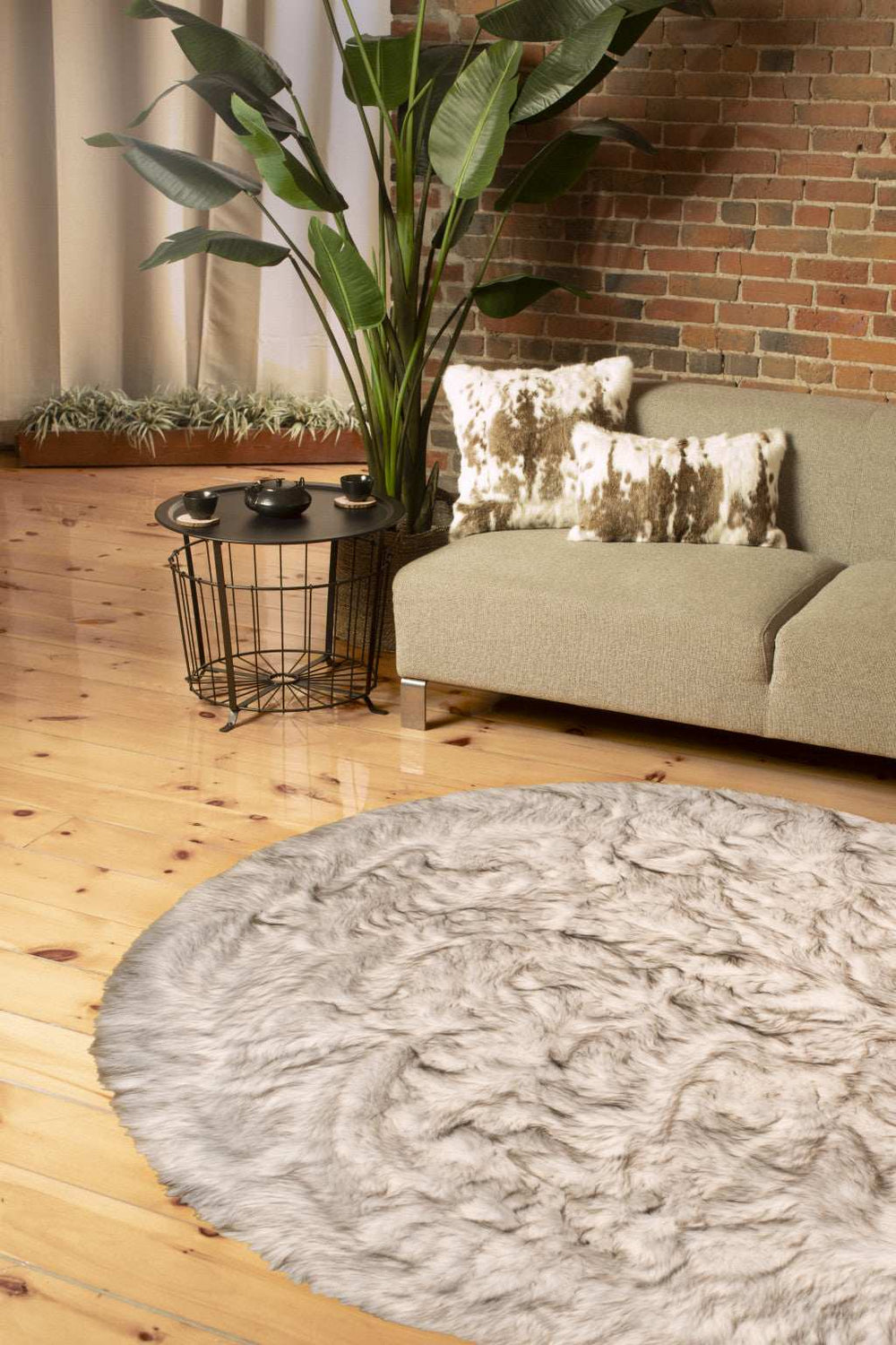 6' X 6' Ombre Chocolate Round Faux Fur Washable Non Skid Area Rug - Homeroots - Flyclothing LLC