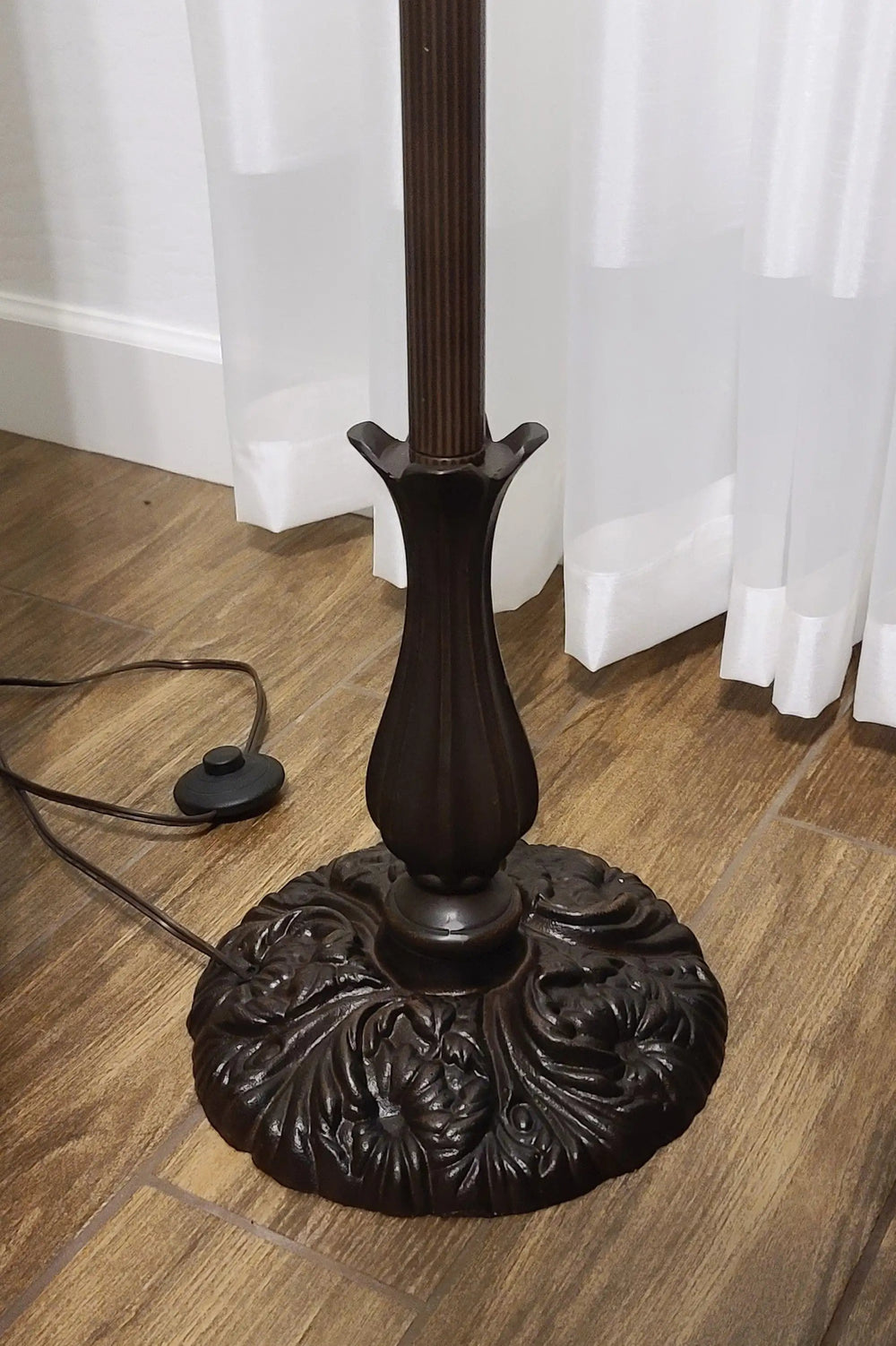 62" Brown Traditional Shaped Floor Lamp With Brown And Red Stained Glass Bowl Shade - Homeroots - Flyclothing LLC
