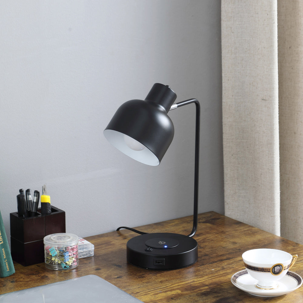 15" Black Metal Desk USB Table Lamp With Black Shade - Homeroots - Flyclothing LLC