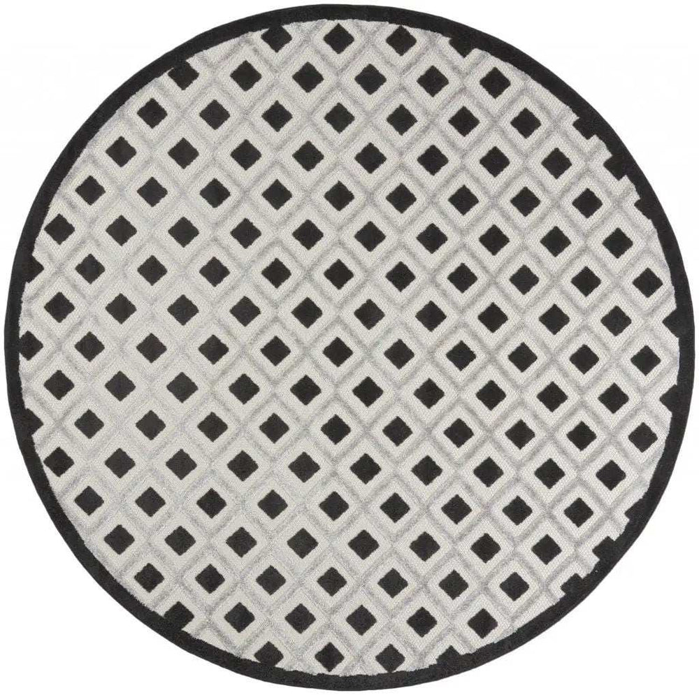 8' X 8' Black And White Round Gingham Non Skid Indoor Outdoor Area Rug - Homeroots - Flyclothing LLC