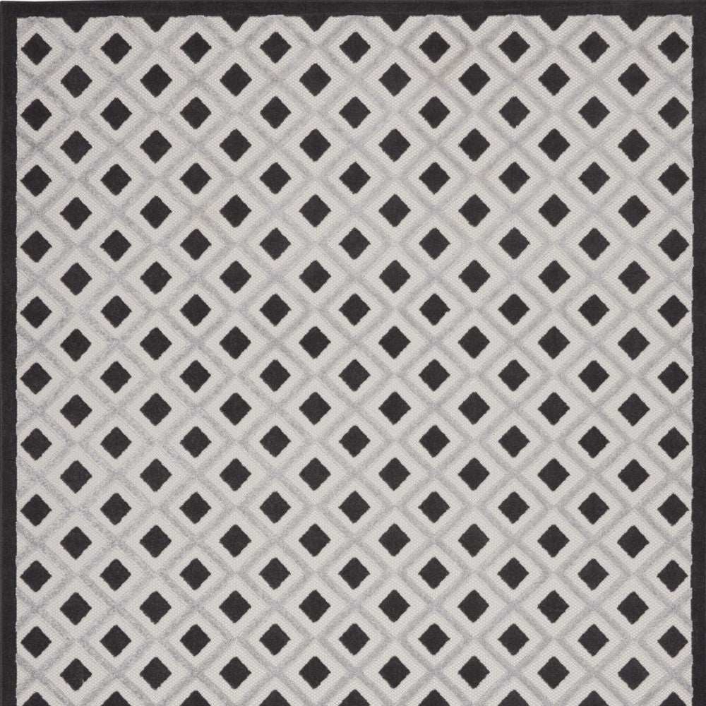 10' X 13' Black And White Gingham Non Skid Indoor Outdoor Area Rug - Homeroots - Flyclothing LLC