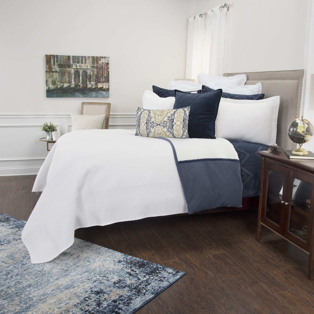 White King 100% Cotton 300 Thread Count Washable Down Alternative Comforter - Homeroots - Flyclothing LLC