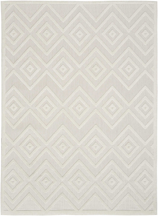 4' X 6' Ivory And White Argyle Indoor Outdoor Area Rug - Homeroots - Flyclothing LLC
