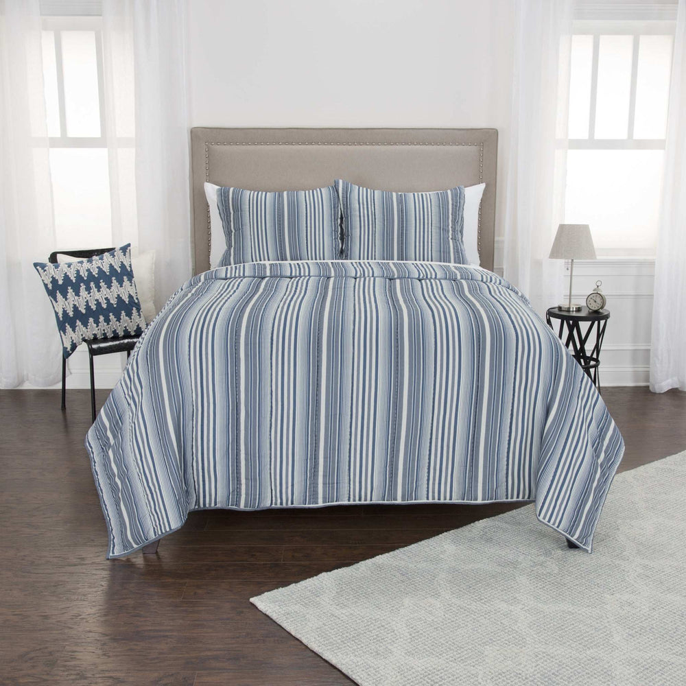 Multi Blues King 100% Cotton 300 Thread Count Machine Washable Down Alternative Comforter - Homeroots - Flyclothing LLC