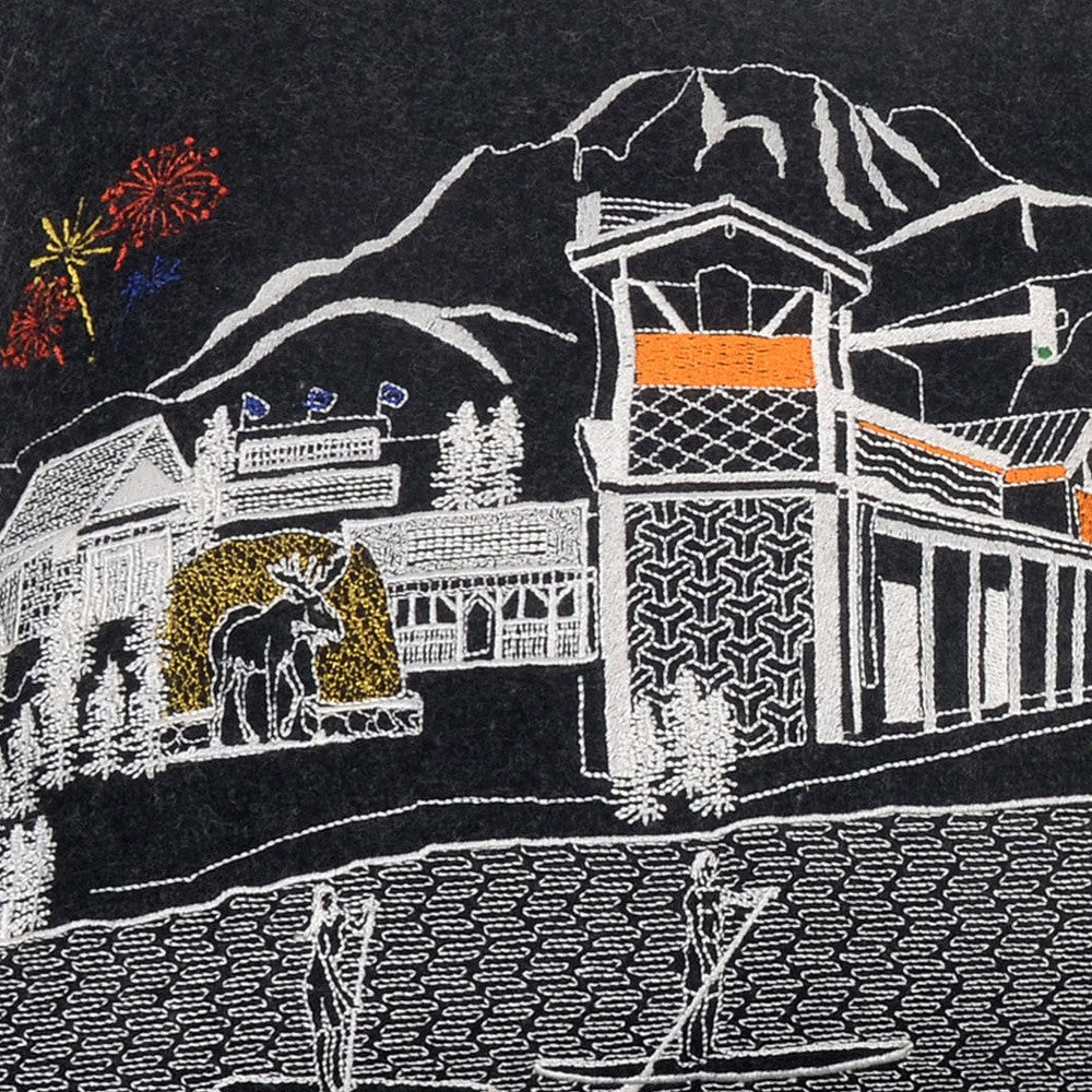 25" Black Jackson Nighttime Skyline Lumbar Decorative Pillow - Homeroots - Flyclothing LLC