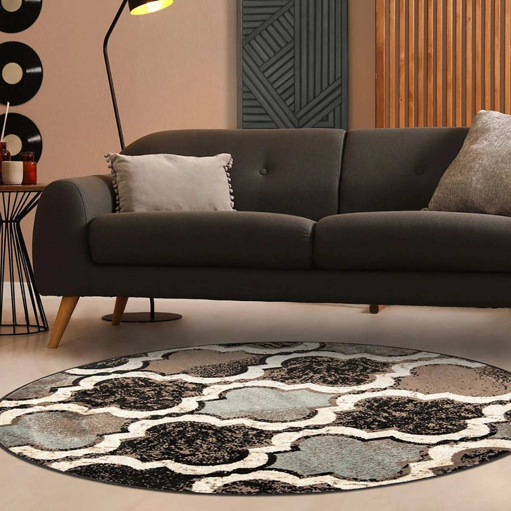 5' Round Chocolate Round Quatrefoil Power Loom Distressed Stain Resistant Area Rug - Homeroots - Flyclothing LLC