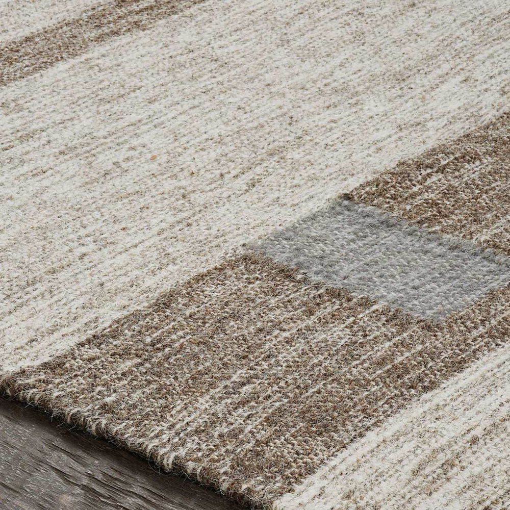5' X 8' Grey Geometric Flatweave Handmade Stain Resistant Area Rug With Fringe - Homeroots - Flyclothing LLC