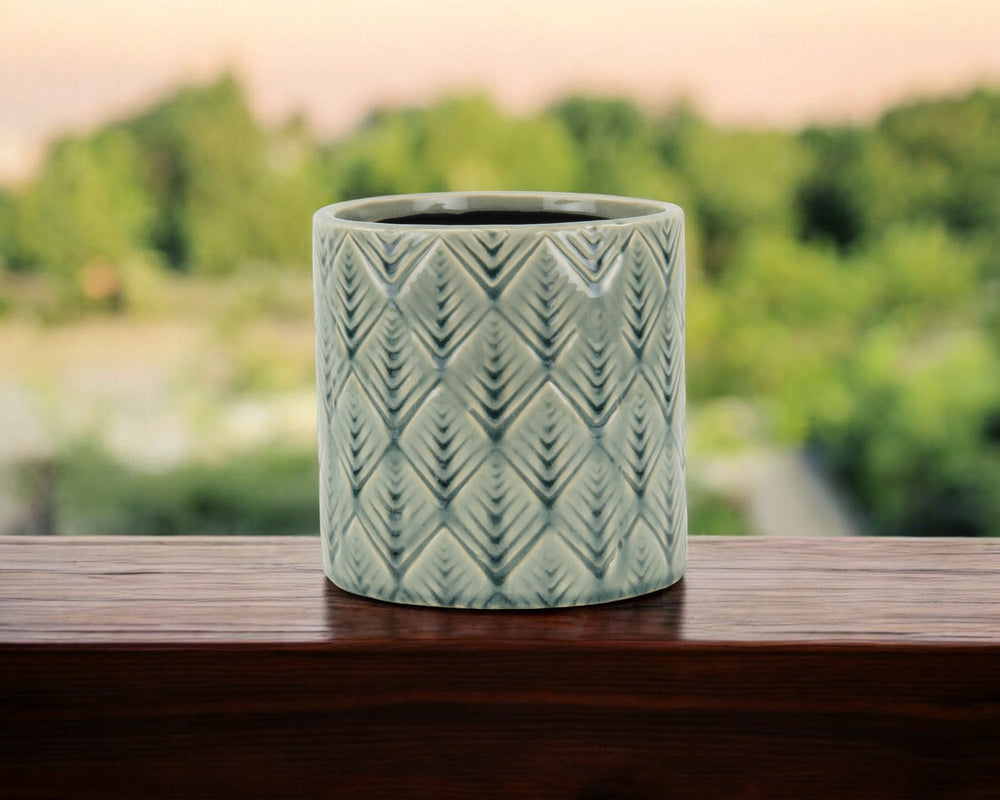 6" Green Geometric Ceramic Indoor Outdoor Round Pot Planter - Homeroots - Flyclothing LLC