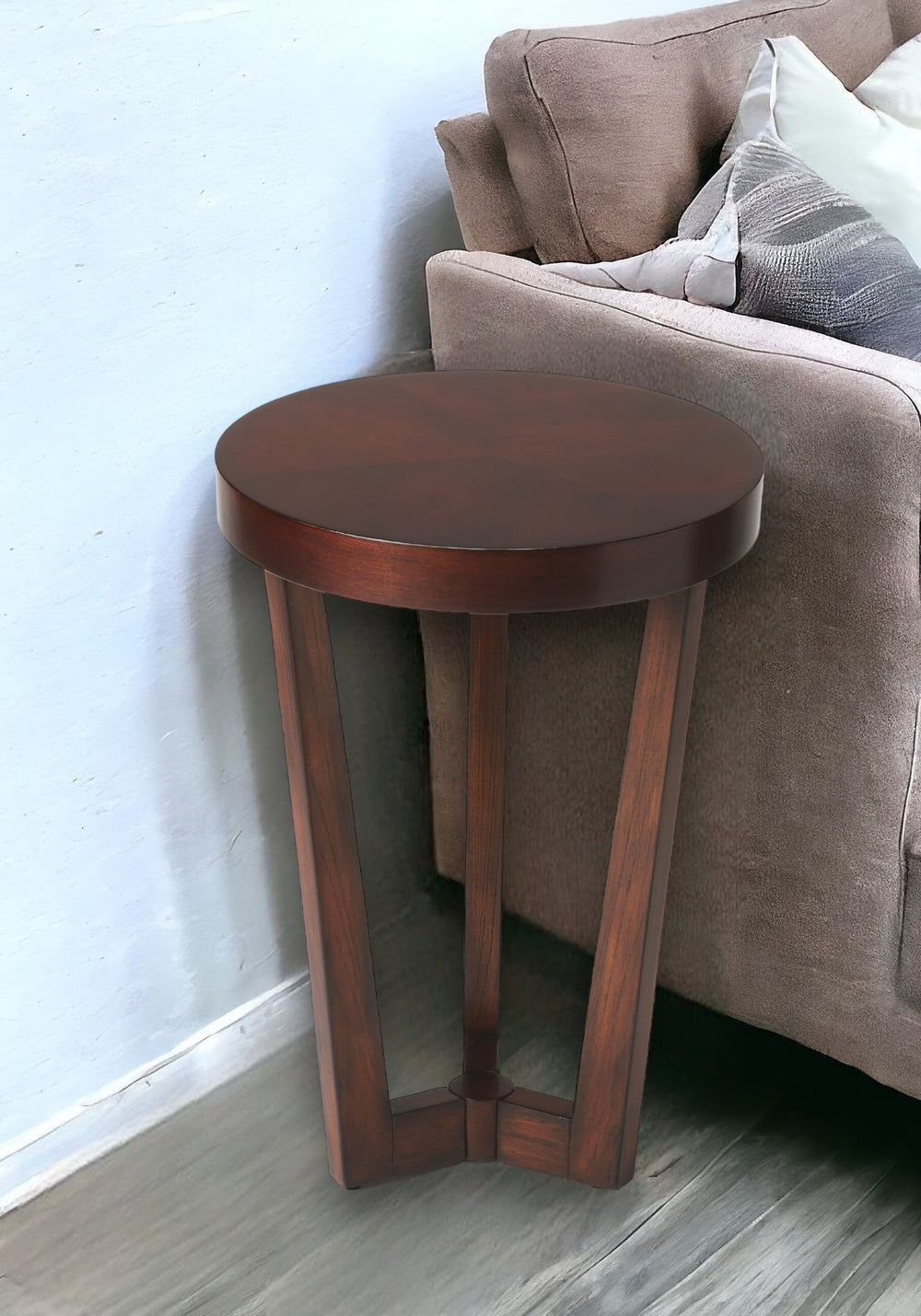 24" Cherry Manufactured Wood Round End Table - Homeroots - Flyclothing LLC