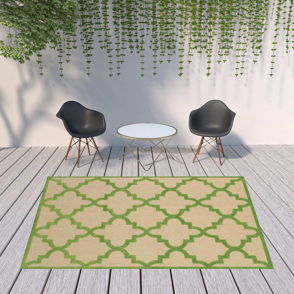 8' X 11' Green Geometric Stain Resistant Indoor Outdoor Area Rug - Homeroots - Flyclothing LLC