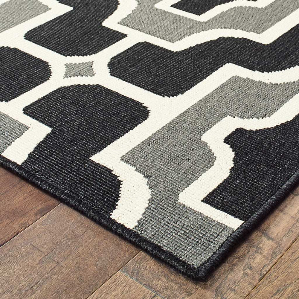9' X 13' Black and Gray Geometric Stain Resistant Indoor Outdoor Area Rug - Homeroots - Flyclothing LLC