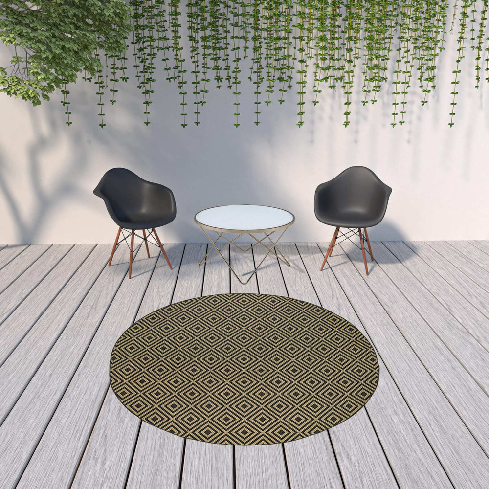8' X 8' Black and Tan Round Geometric Stain Resistant Indoor Outdoor Area Rug - Homeroots - Flyclothing LLC
