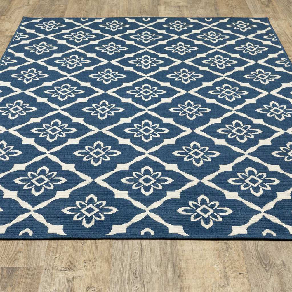 2' X 3' Blue and Ivory Floral Stain Resistant Indoor Outdoor Area Rug - Homeroots - Flyclothing LLC