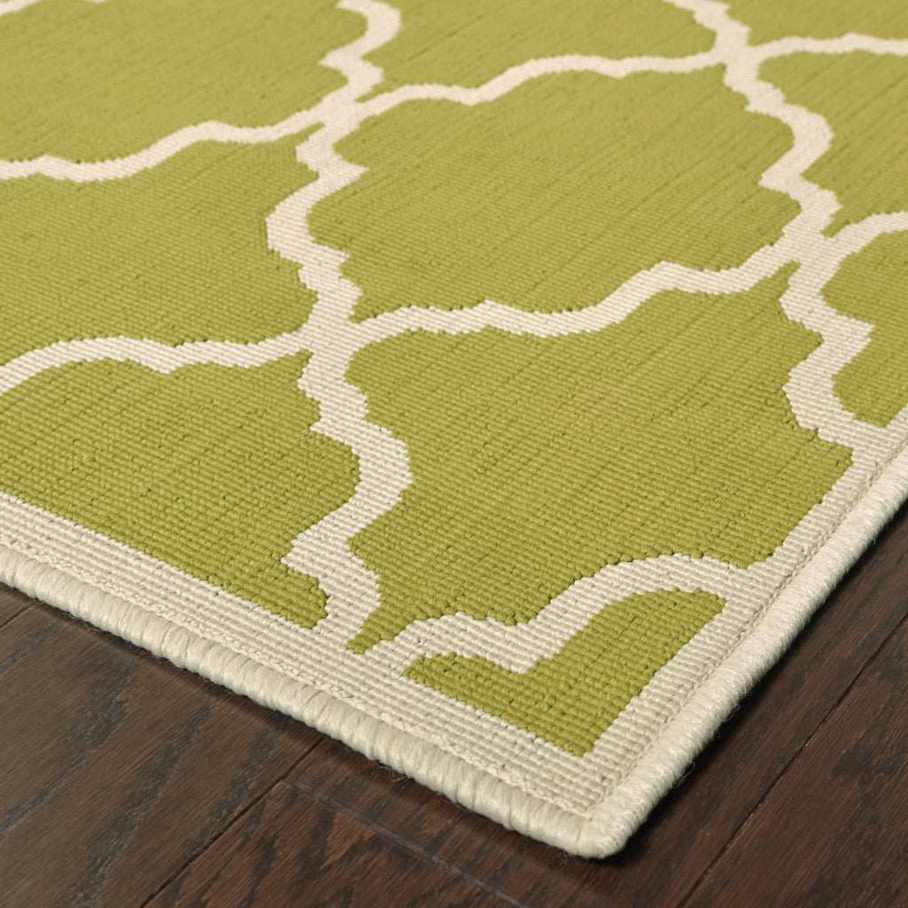9' X 13' Green and Ivory Geometric Stain Resistant Indoor Outdoor Area Rug - Homeroots - Flyclothing LLC