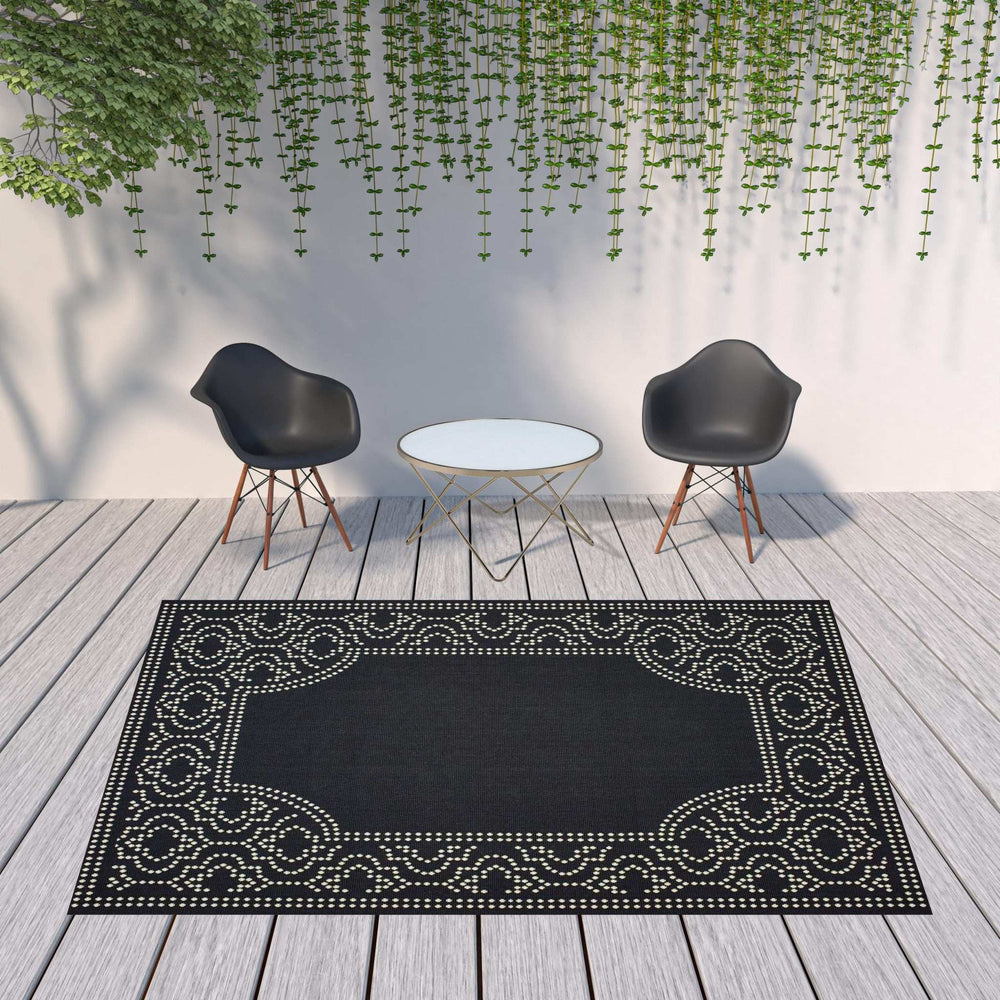8' X 11' Black and Ivory Stain Resistant Indoor Outdoor Area Rug - Homeroots - Flyclothing LLC
