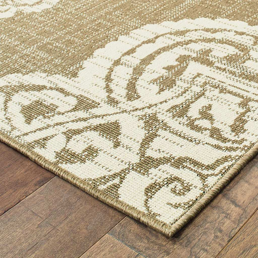 4' X 6' Tan Oriental Stain Resistant Indoor Outdoor Area Rug - Homeroots - Flyclothing LLC