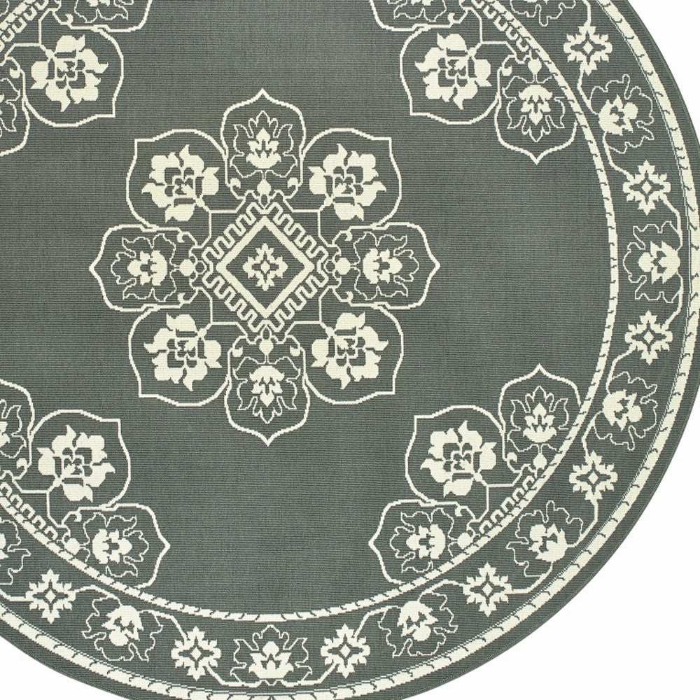 8' X 8' Gray and Ivory Round Oriental Stain Resistant Indoor Outdoor Area Rug - Homeroots - Flyclothing LLC