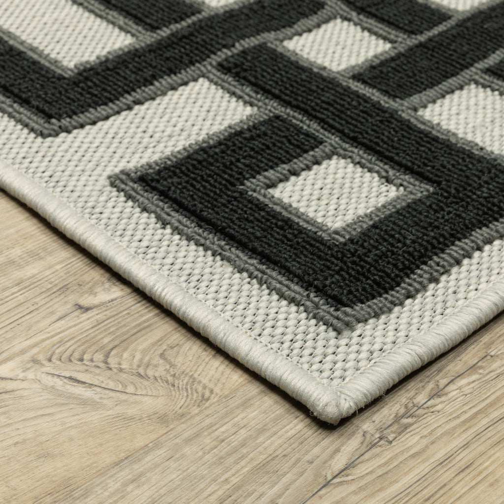 2' X 4' Beige and Black Stain Resistant Indoor Outdoor Area Rug - Homeroots - Flyclothing LLC
