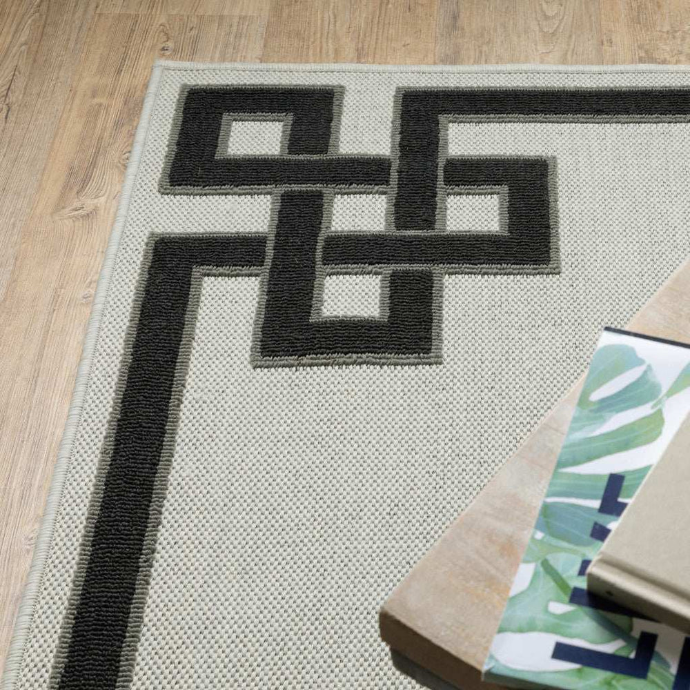 2' X 4' Beige and Black Stain Resistant Indoor Outdoor Area Rug - Homeroots - Flyclothing LLC