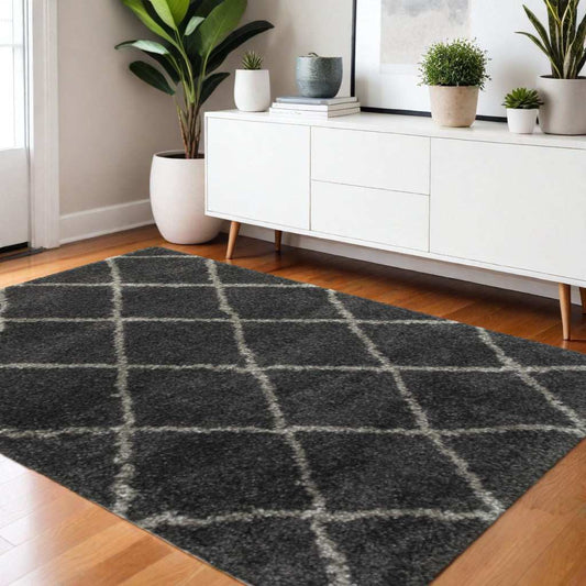4' X 6' Charcoal And Grey Geometric Shag Power Loom Stain Resistant Area Rug - Homeroots - Flyclothing LLC