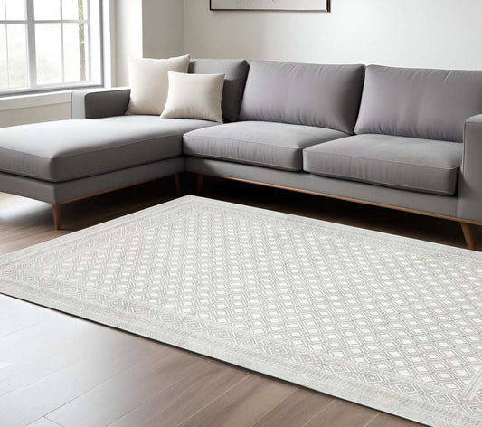 6' X 9' White And Grey Oriental Power Loom Stain Resistant Area Rug - Homeroots - Flyclothing LLC