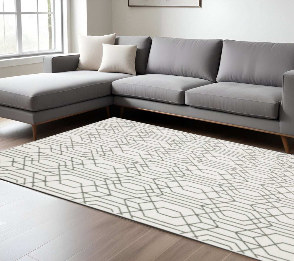 6' X 9' White And Grey Geometric Power Loom Stain Resistant Area Rug - Homeroots - Flyclothing LLC