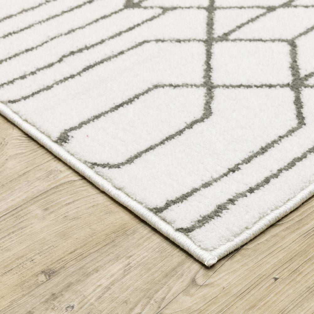 10' X 13' White And Grey Geometric Power Loom Stain Resistant Area Rug - Homeroots - Flyclothing LLC