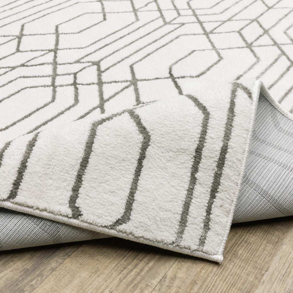 10' X 13' White And Grey Geometric Power Loom Stain Resistant Area Rug - Homeroots - Flyclothing LLC