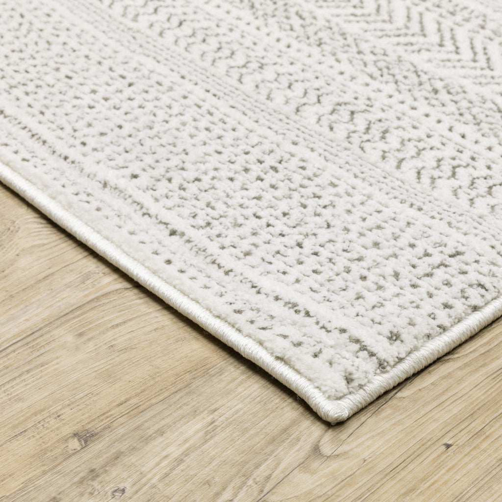 10' X 13' White And Grey Geometric Power Loom Stain Resistant Area Rug - Homeroots - Flyclothing LLC