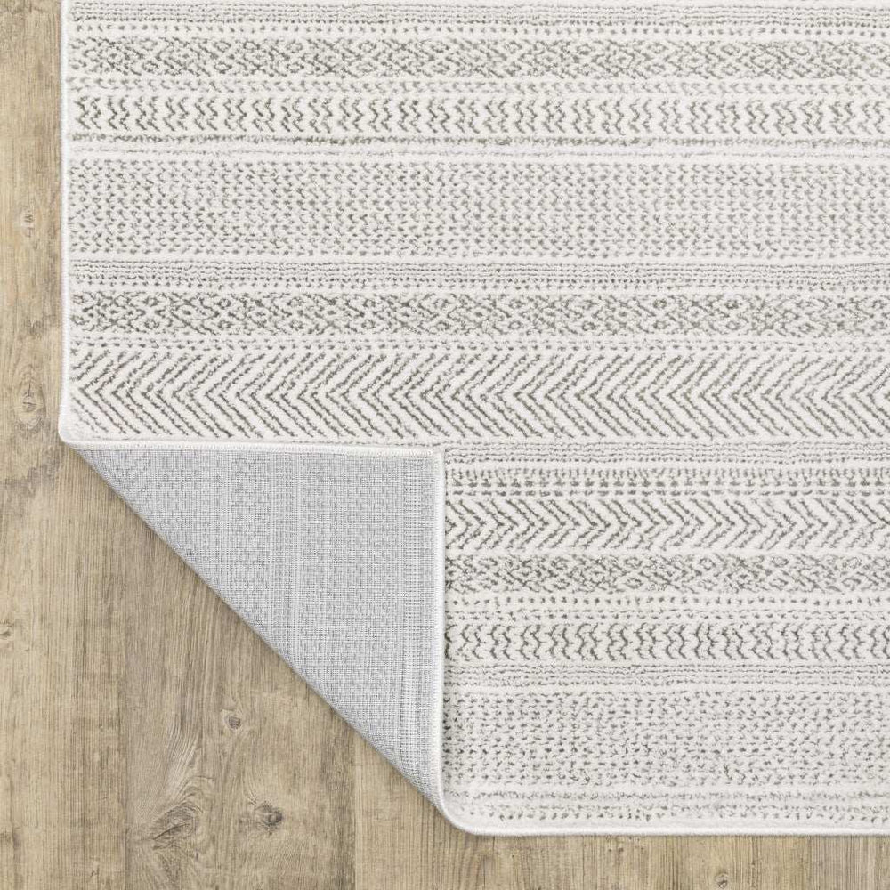 10' X 13' White And Grey Geometric Power Loom Stain Resistant Area Rug - Homeroots - Flyclothing LLC